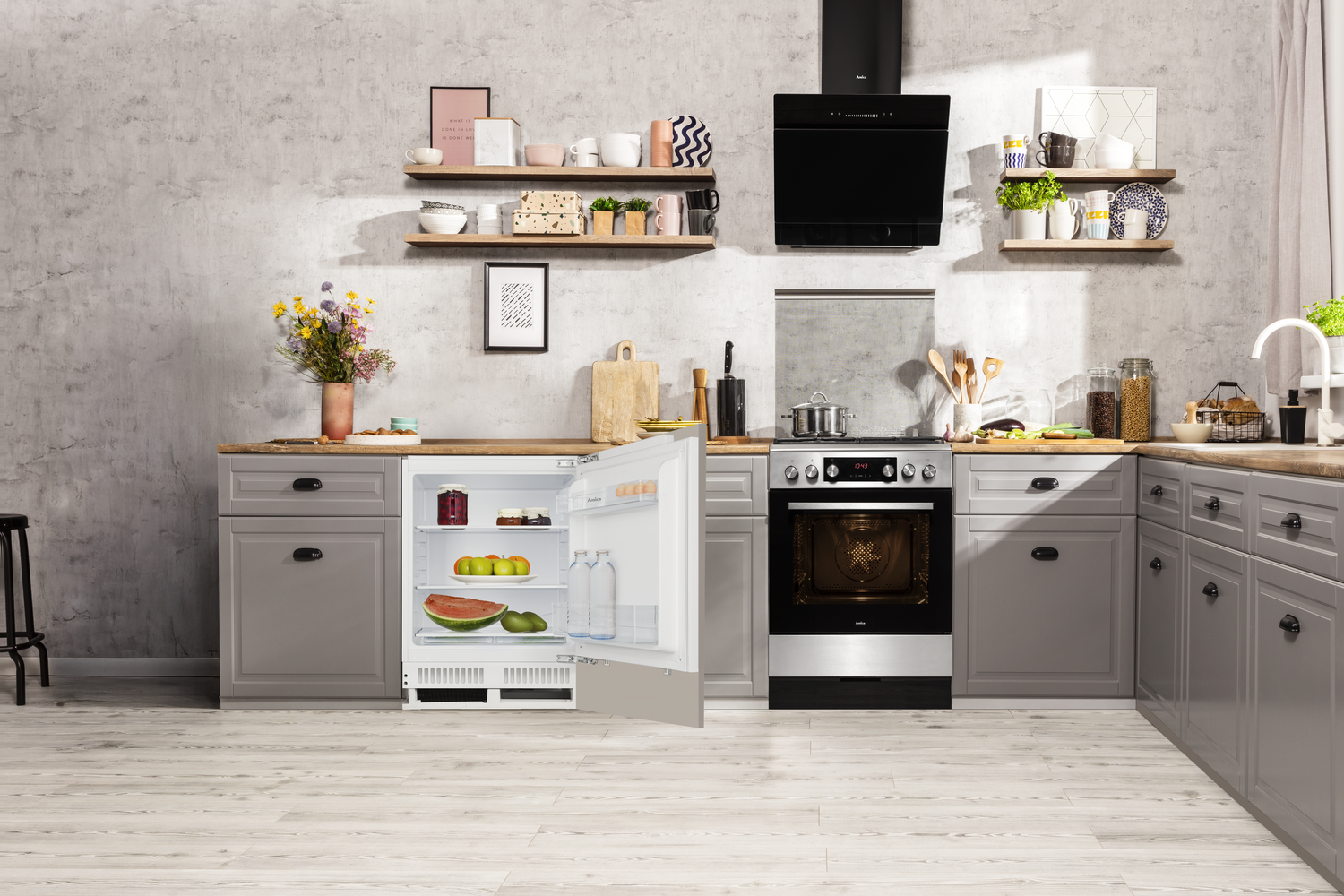 Unterbau-Vollraum-Kühlschrank, 820 mm Nische, Festtür-Technik