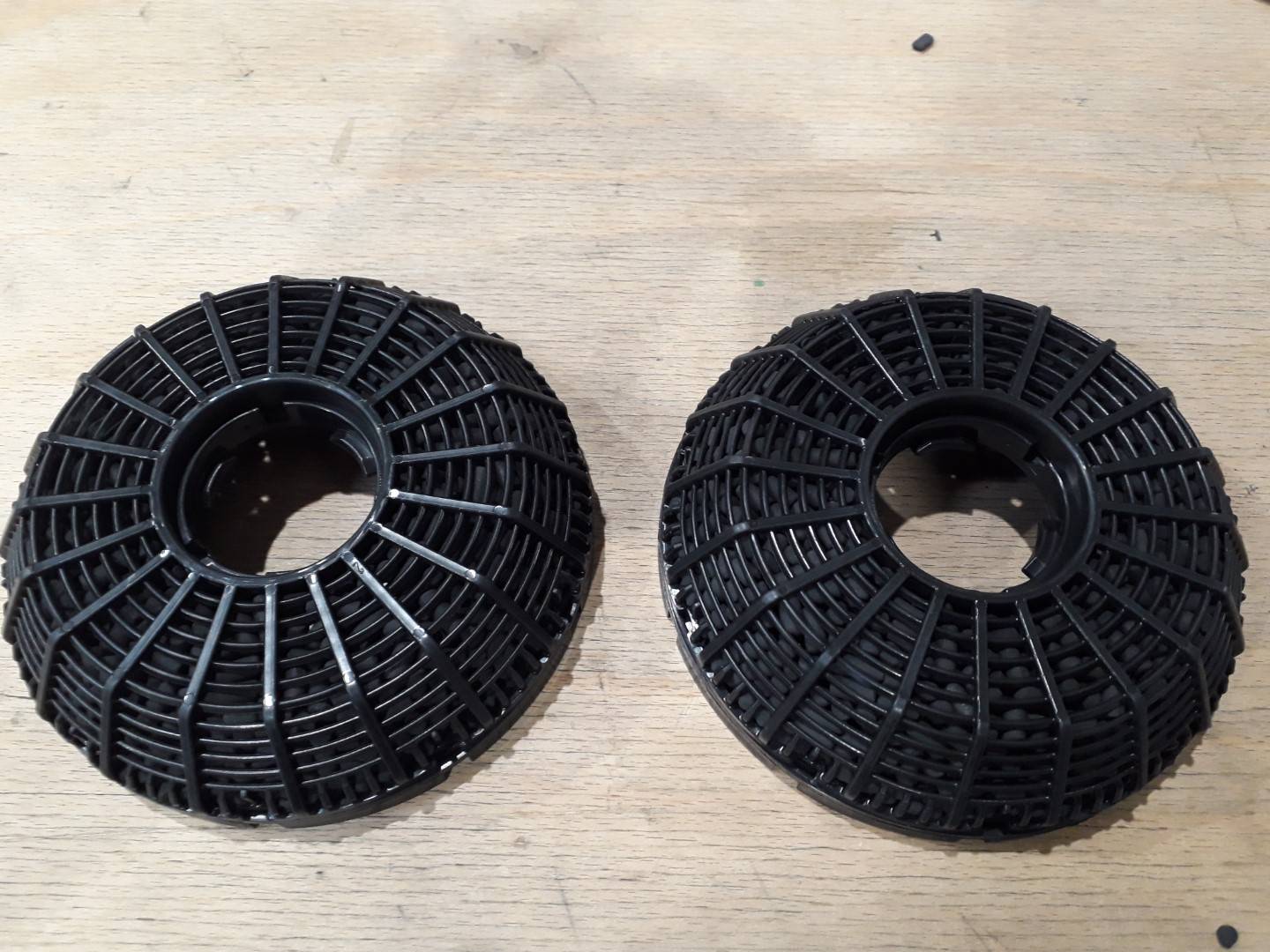 Kohlefilter für Modell FH 664 620 E, FH 664 620 S, 6410 Kohlefilter für Modell FH 664 620 E, FH 664 620 S, 6410